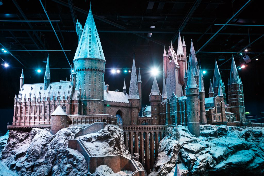JacTravel - Warner Bros Harry Potter Studio Tour, Hogwarts in the Snow