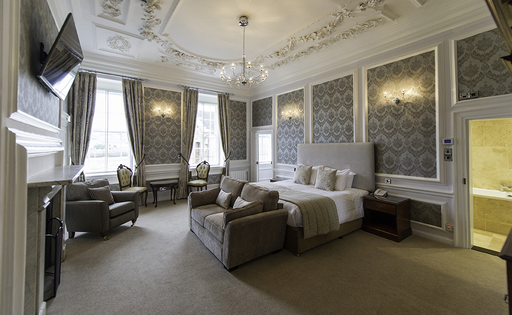 Brend hotels the royal room